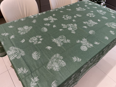 Скатерть жаккардовая "Зимние птицы" 150*220